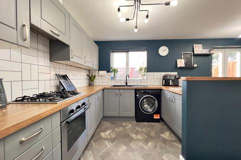 46 Foxen Croft, Lundwood, Barnsley, S71 5JE