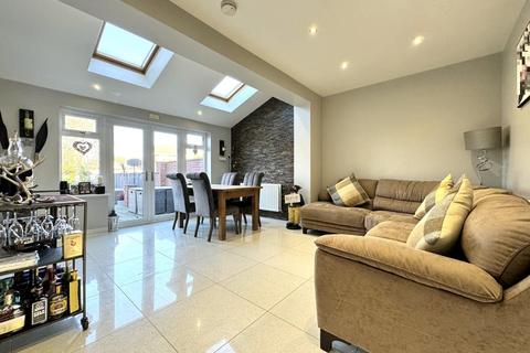 64 Glentower Grove, Seaton Carew, Hartlepool, TS25 1DR