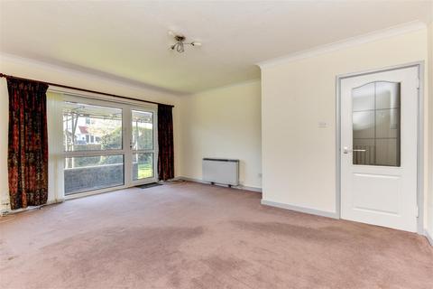 2 bedroom flat for sale, St. Valerie Road, Worthing