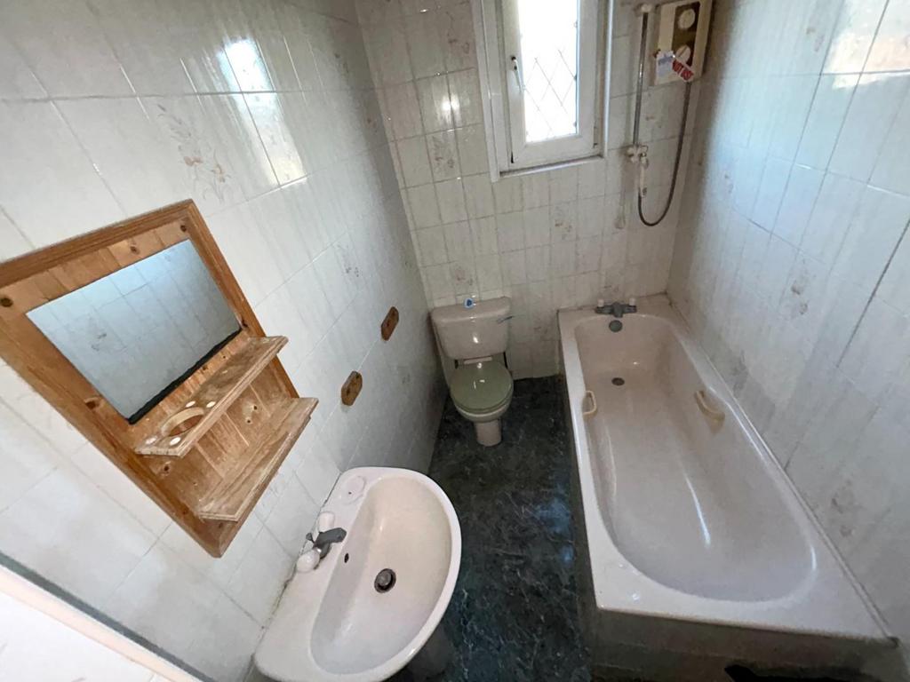 Bathroom/w.c.