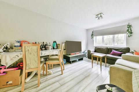 2 bedroom flat for sale, Keller Close, Stevenage SG2