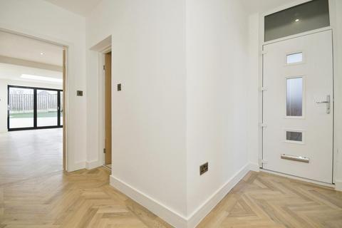 161 Cliffefield Road, Sheffield, S8 9BS
