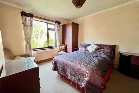 82 Westward Road, Stroud, GL5 4JA