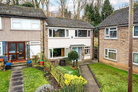 42 Garth End, Collingham, Wetherby, LS22 5BH