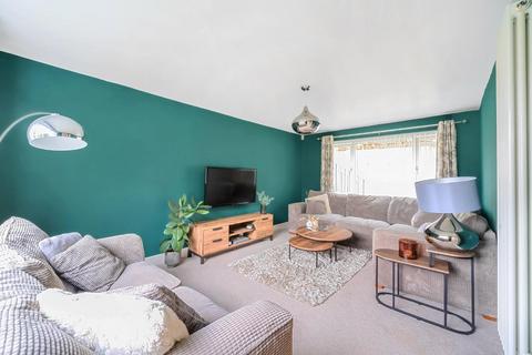 42 Garth End, Collingham, Wetherby, LS22 5BH