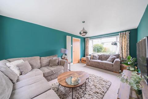 42 Garth End, Collingham, Wetherby, LS22 5BH