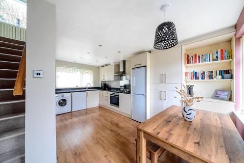 42 Garth End, Collingham, Wetherby, LS22 5BH