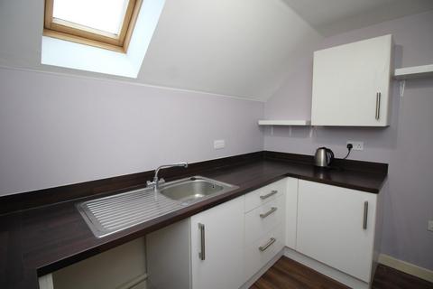 2 bedroom flat for sale, Leaze Close, Thornbury, Bristol