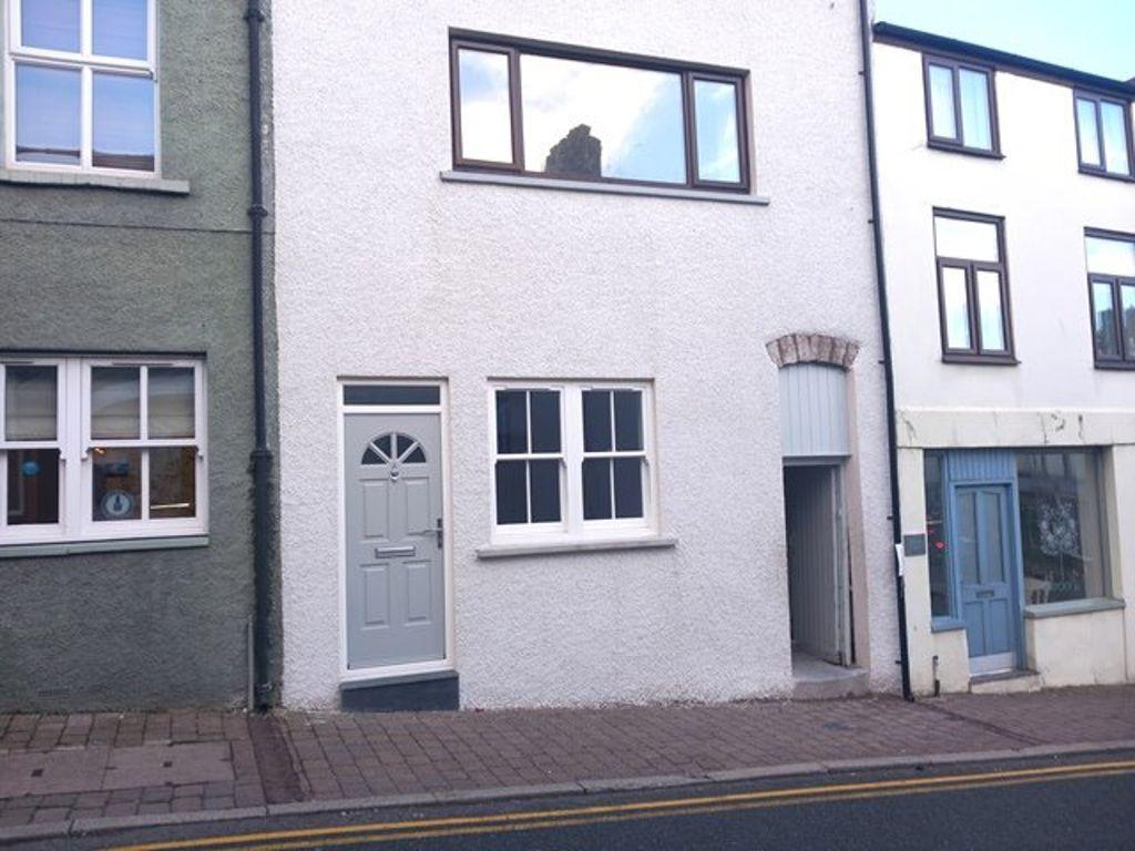 8 Soutergate, Ulverston 4 bed terraced house £950 pcm (£219 pw)