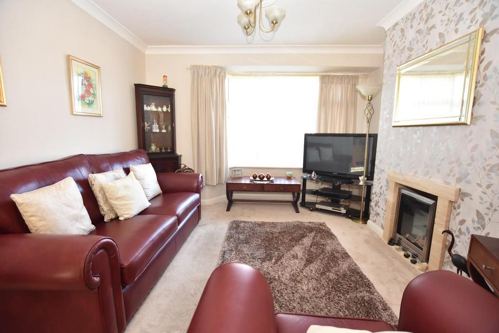 LOUNGE 02.jpg