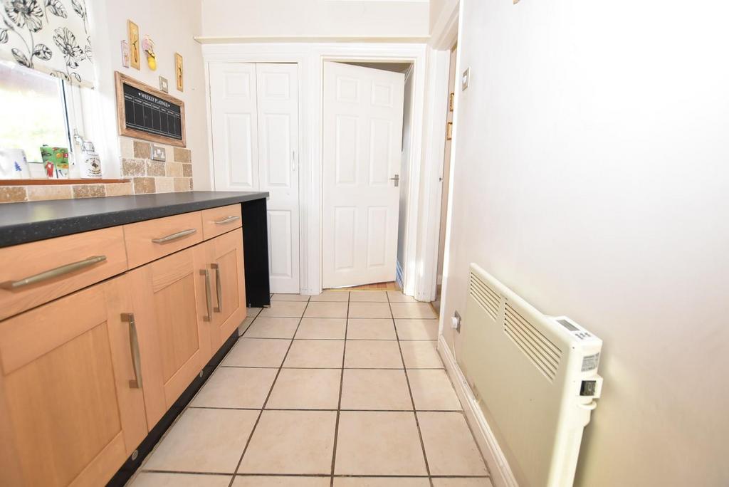 KITCHEN 03.jpg
