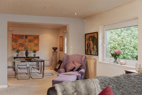154 Banstead Road, Banstead, SM7 1QG