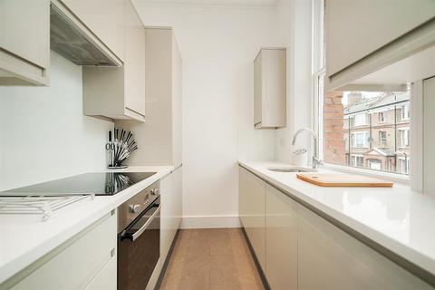 2 bedroom flat for sale, Birchington Road, London, NW6