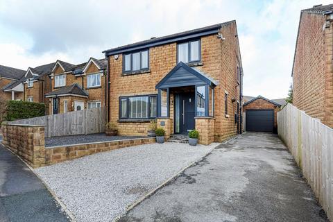 3 bedroom detached house for sale, Dunmore Avenue, Queensbury, Bradford