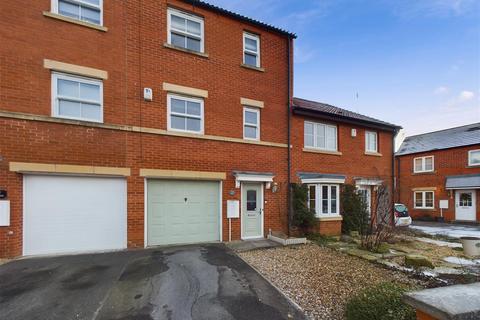 35 Beckside, Norton, Malton, YO17 8AR