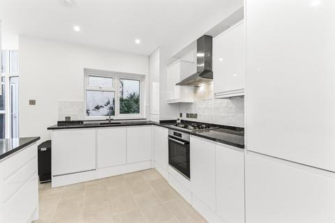4 bedroom end of terrace house to rent - Gloucester Mews West London