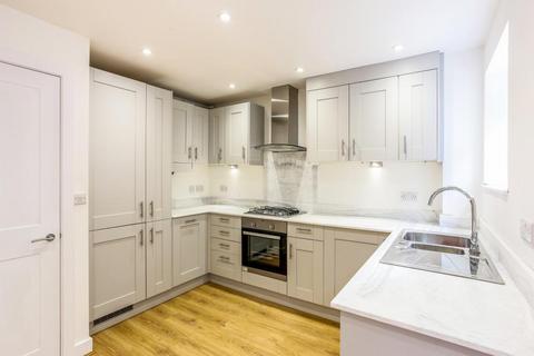 86 Beech Hill Road, Ascot, SL5 0BW