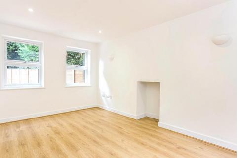 86 Beech Hill Road, Ascot, SL5 0BW