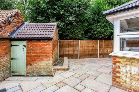 86 Beech Hill Road, Ascot, SL5 0BW