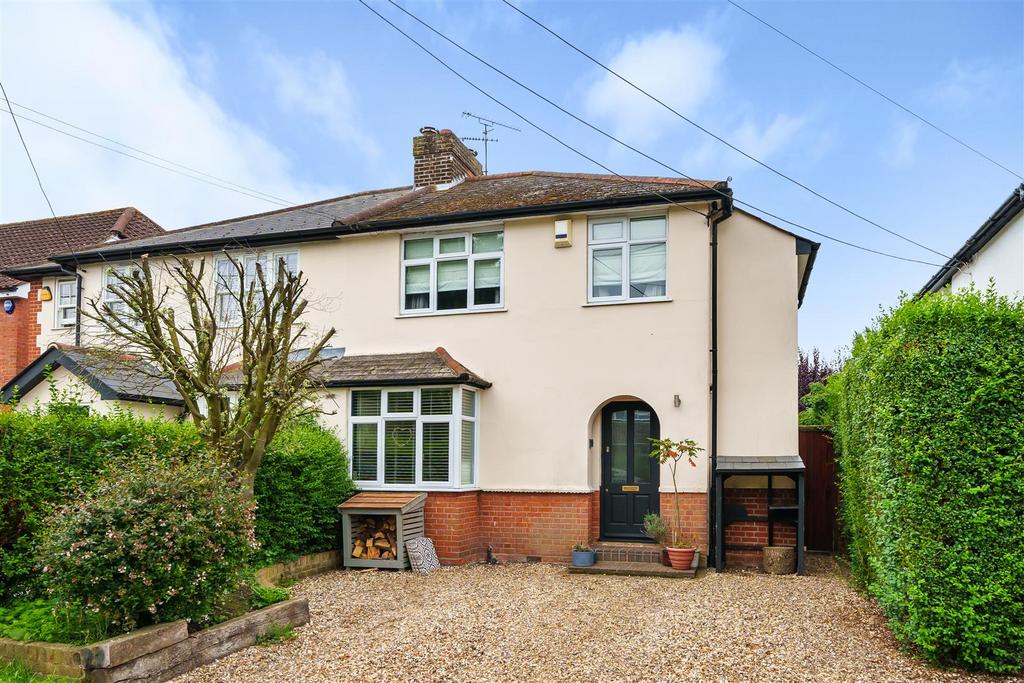 Mill Road, Stock, Ingatestone 3 bed semidetached house for sale £650,000