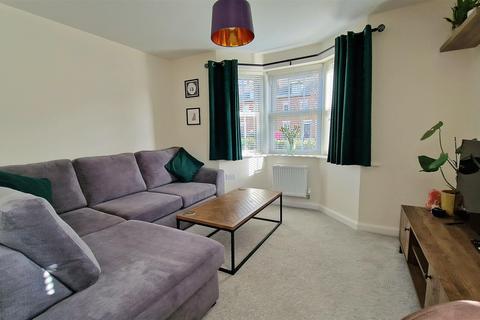 14 Chislehurst Place, Great Denham, Bedford, MK40 4TT