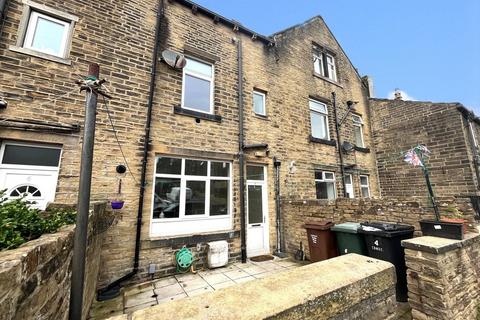 4 bedroom terraced house to rent, North View Terrace, Haworth, Keighley, BD22