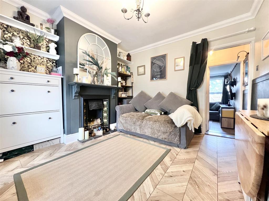 Waveney Road, Ipswich 2 bed terraced house for sale £185,000