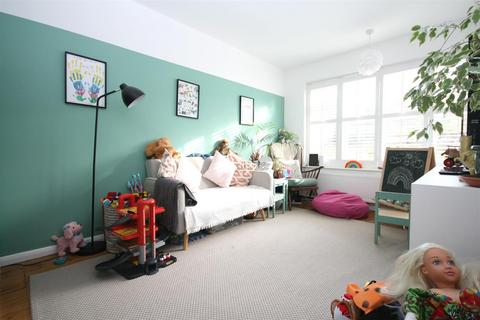 75 Ashurst Avenue, Saltdean, Brighton, BN2 8DR