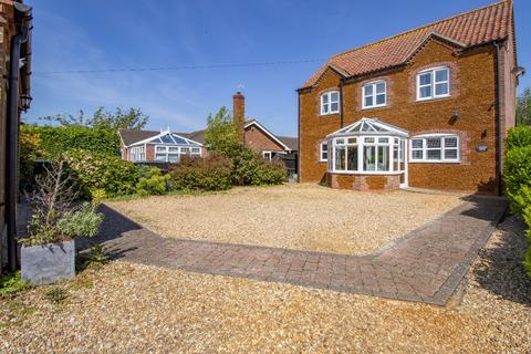 4 bedroom detached house for sale, Collins Lane, Heacham