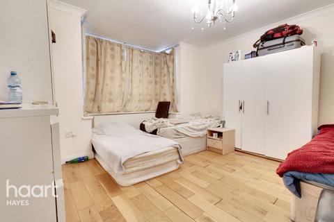 4 bedroom semi-detached house for sale, Mount Road, Hayes