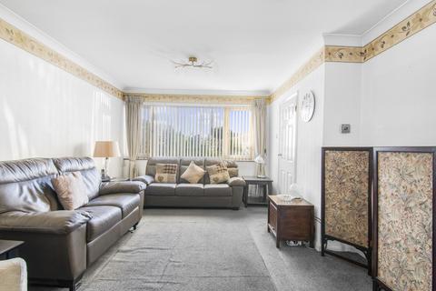 14 The Poplars, Abridge, Romford, RM4 1BB
