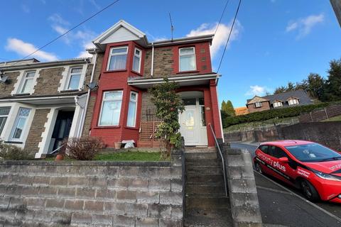 3 bedroom end of terrace house for sale, Chepstow Road Treorchy - Treorchy