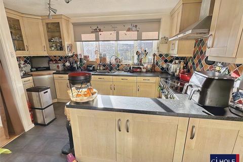 3 Tribune Place, Abbeymead, Gloucester, GL4 5UZ