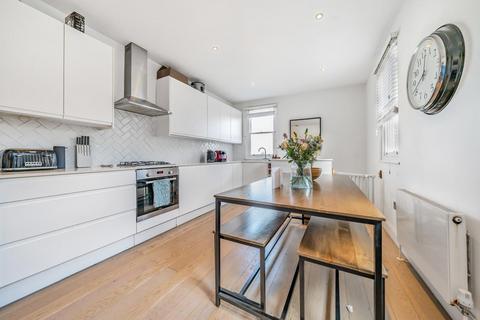 1 Brightwell Crescent, London, SW17 9AD