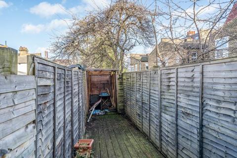 1 Brightwell Crescent, London, SW17 9AD