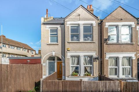 1 Brightwell Crescent, London, SW17 9AD