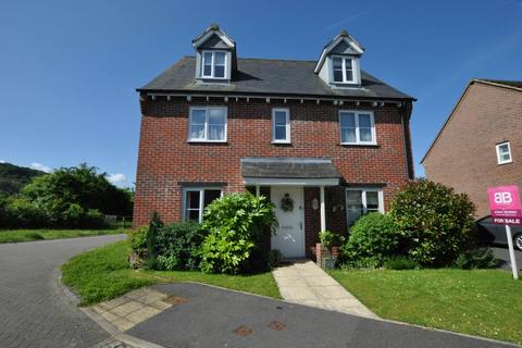 5 bedroom detached house for sale, Hillside- Chinnor