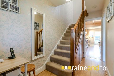 27 Broad Acres, Hatfield, AL10 9LE