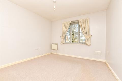 2 bedroom ground floor flat for sale, Mercer Close, Aylesford, Kent