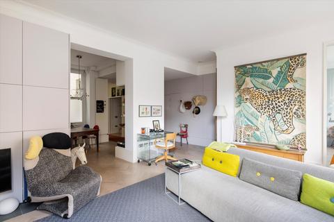 2 bedroom flat for sale, Falkland House, Marloes Road, London, W8