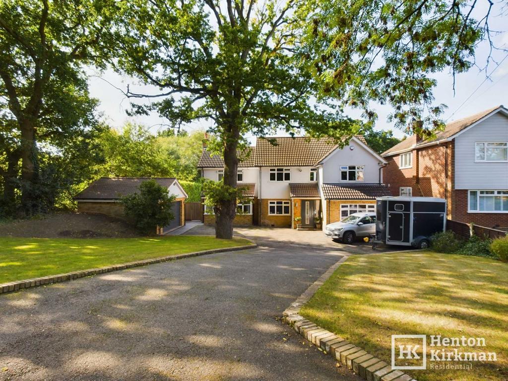 Park Lane, Ramsden Heath, Billericay 4 bed detached house for sale £