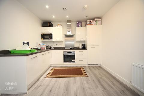 1 bedroom apartment for sale, Armstrong Road, Luton, Bedfordshire, LU2