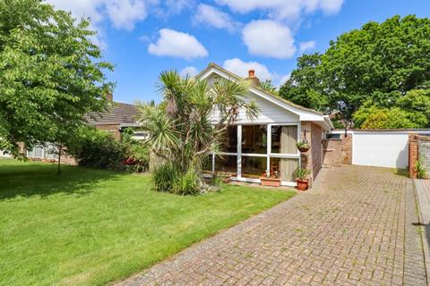 3 bedroom bungalow for sale, Richmond Drive, Hayling Island