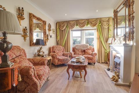 2 bedroom semi-detached house for sale, Portsmouth Road, Woolston