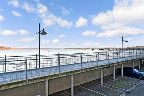 1 bedroom ground floor flat for sale, Chichester Wharf, Erith, Kent