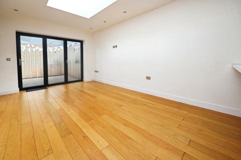 undefined, Mill Road, Lincoln, Lincolnshire, LN1