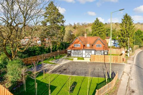 3 bedroom semi-detached house for sale - Yew Tree Villas, Reigate Hill, Reigate, Surrey