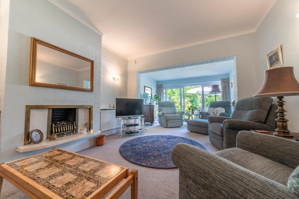 Warwick Road, Solihull, West Midlands, B91 4 bed semidetached house for sale £650,000