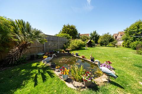 2 Apple Grove, Bognor Regis, PO21 4NB