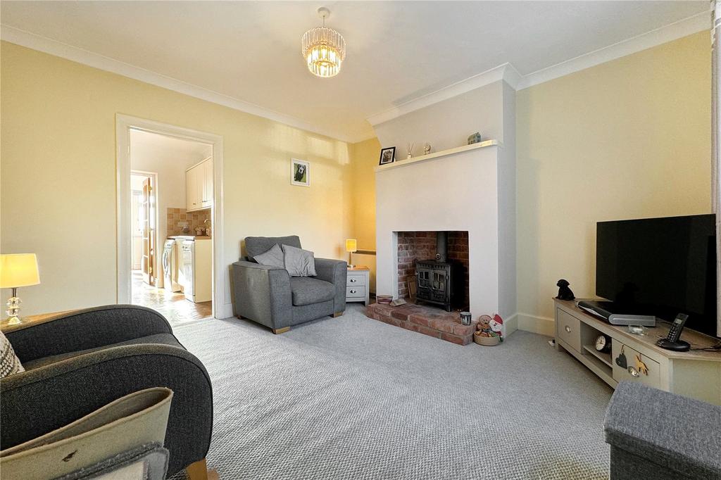 Arundel Road, Poling, Arundel, West Sussex 3 bed terraced house for sale £335,000